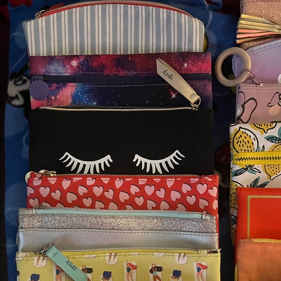 Colorful Assorted Pouches Collection - Picture 4 of 6